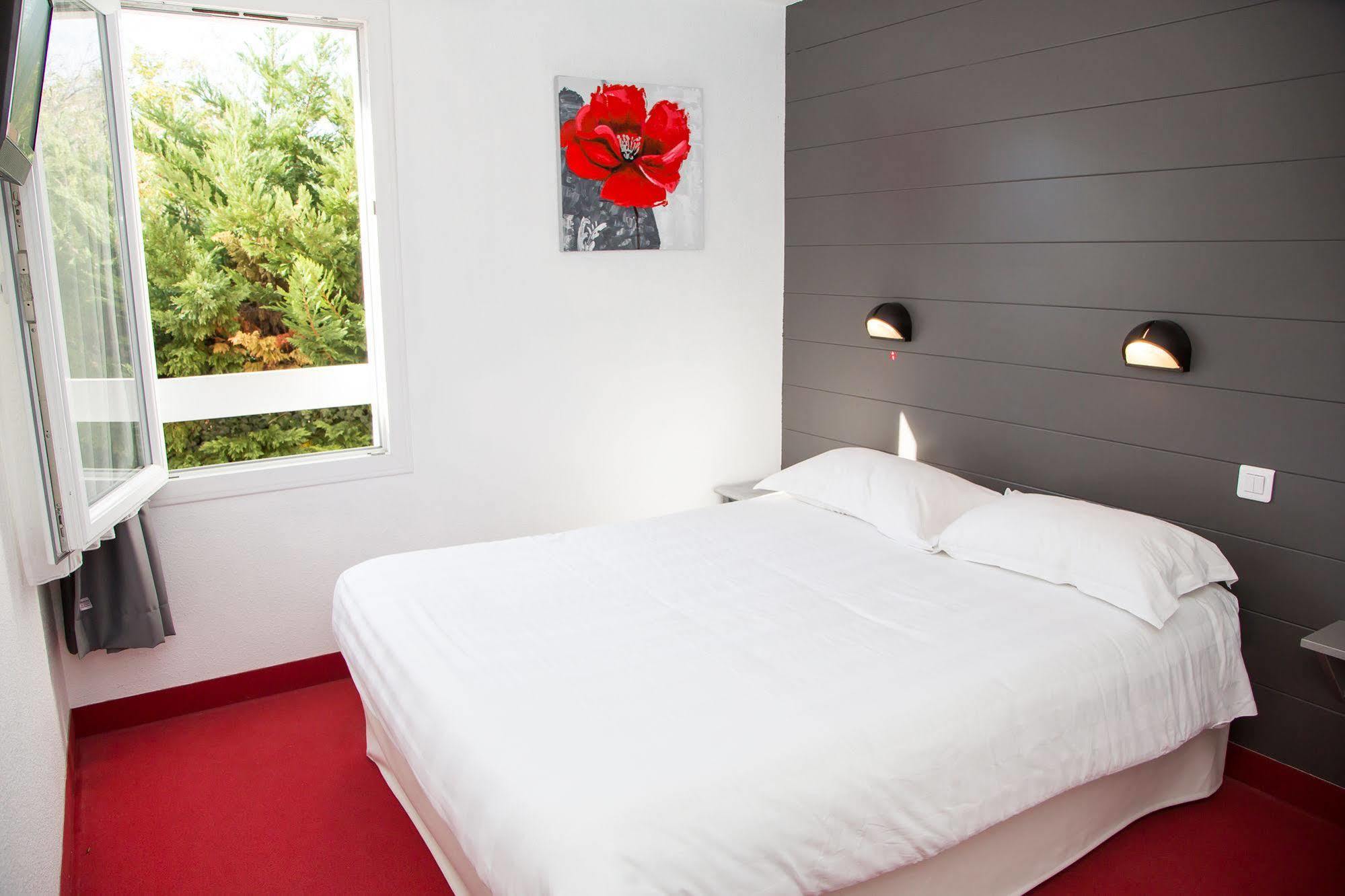 Brit Hotel Essentiel Albi Parc Des Expos Le Sequestre Exteriér fotografie